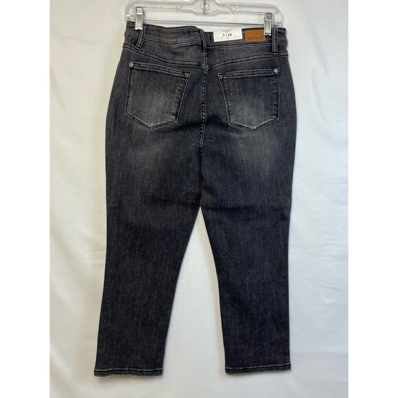 NWT Judy Blue Womens Size 7 X 28 Black Skinny Fit  Denim Capris - Picture 8 of 9